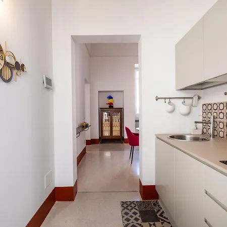 Dimora Del Vescovo B&B
